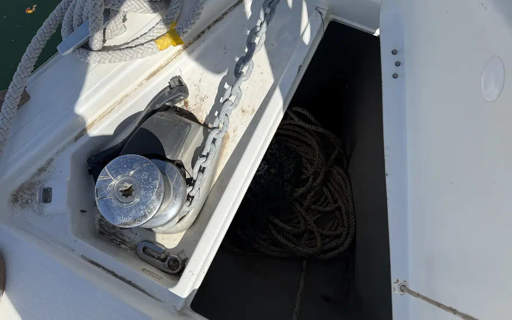 slider 6 Beneteau Oceanis 38