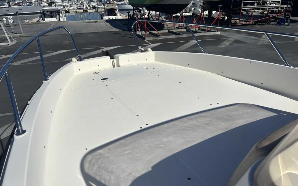 slider 5 Quicksilver 675 Sundeck