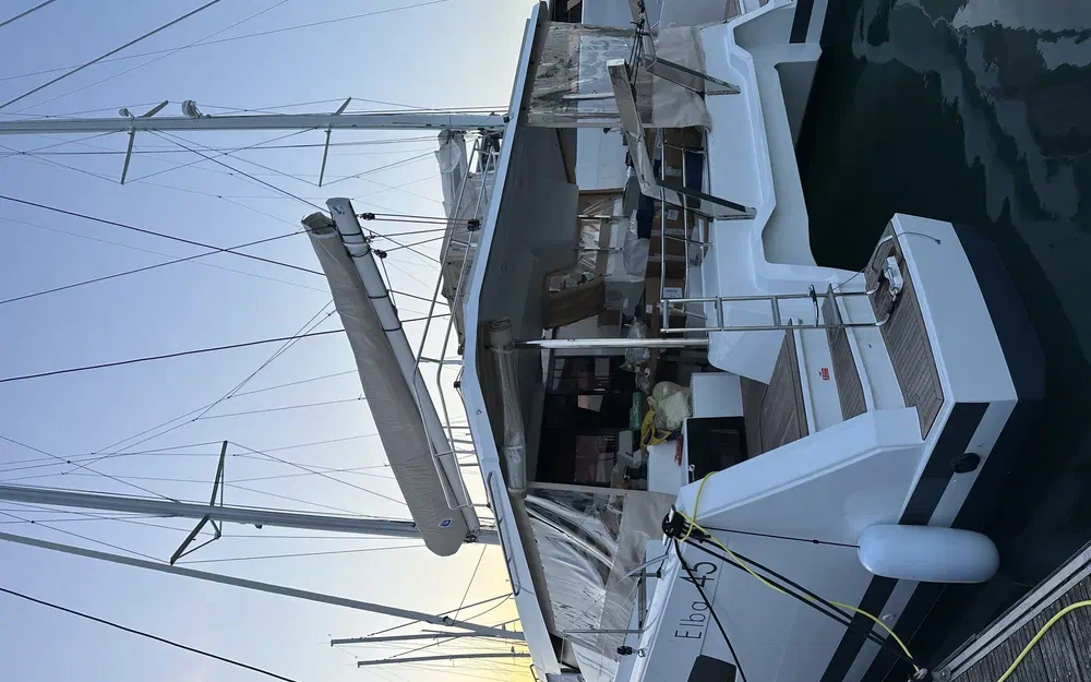 slider 14 Fountaine Pajot Elba 45