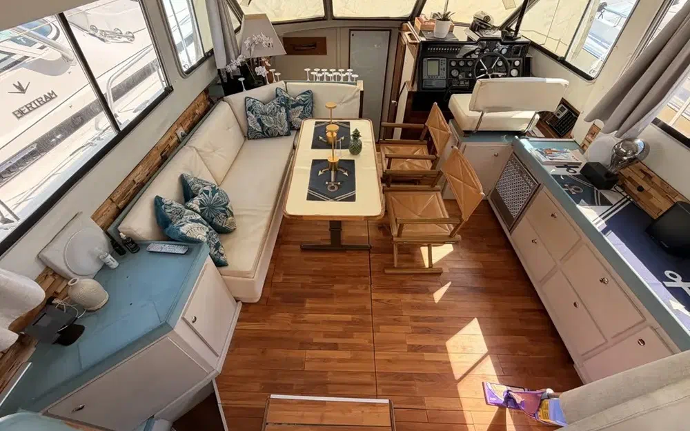 slider 10 Fairline 36 Sedan
