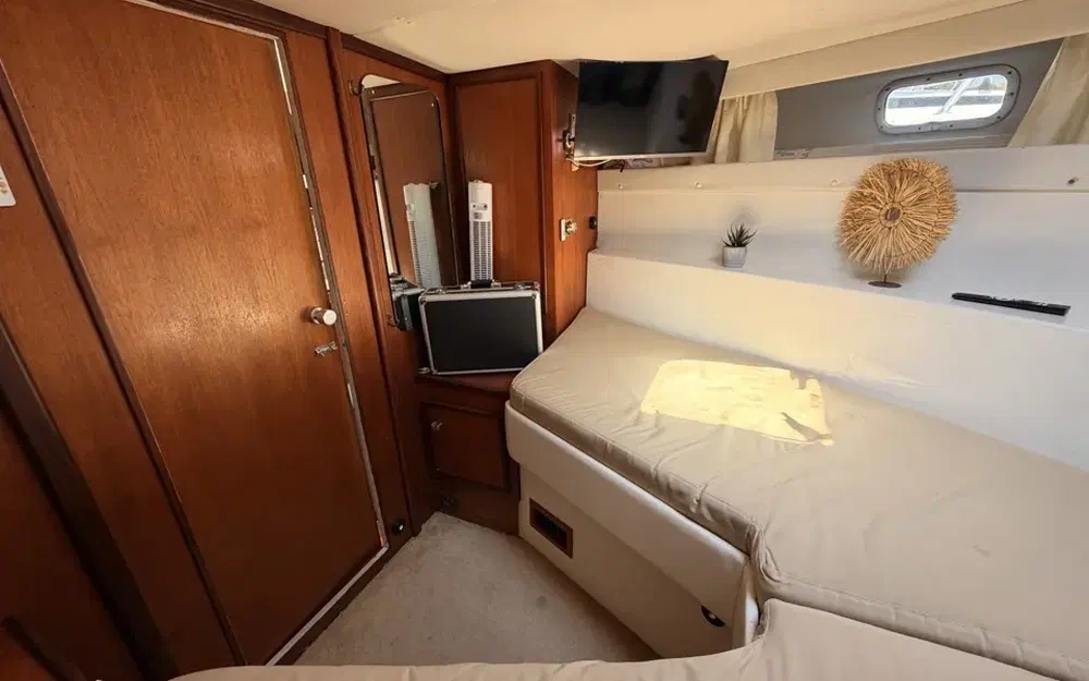 slider 22 Fairline 36 Sedan