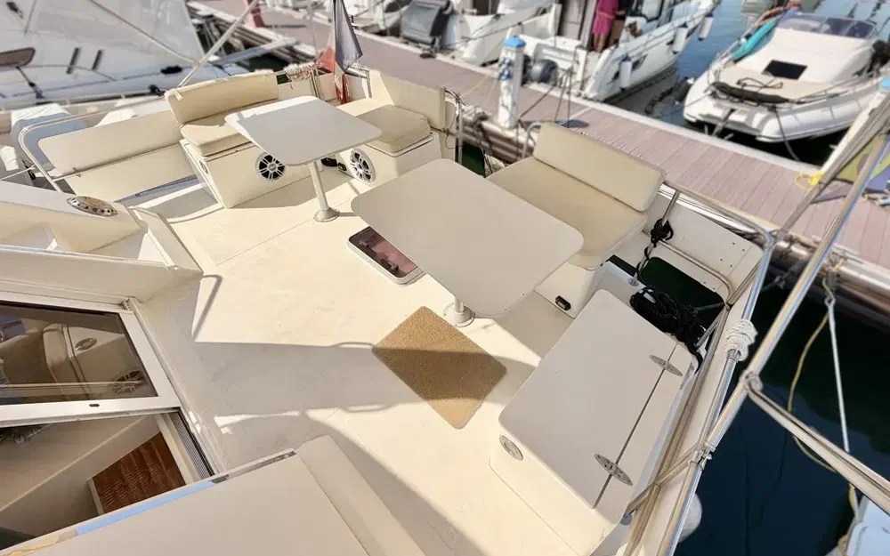 slider 6 Fairline 36 Sedan
