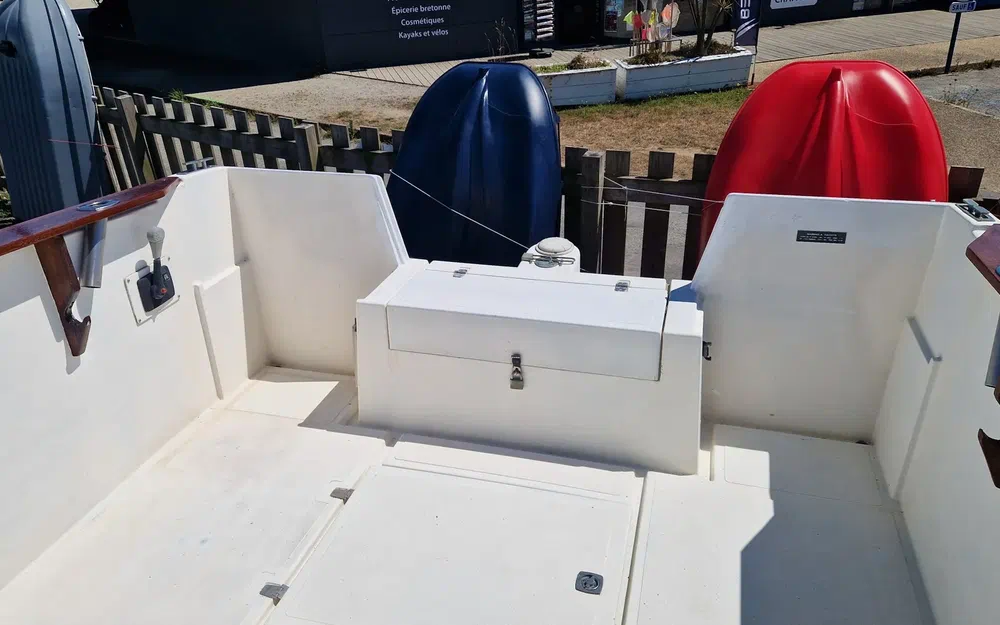 slider 10 Marinela Yachts Floride 650