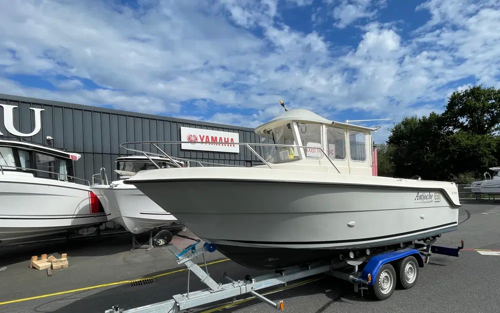 slider 2 Guymarine Antioche 650 Chalutier