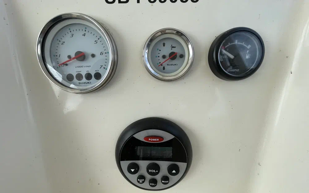 slider 13 Guymarine Antioche 650 Chalutier