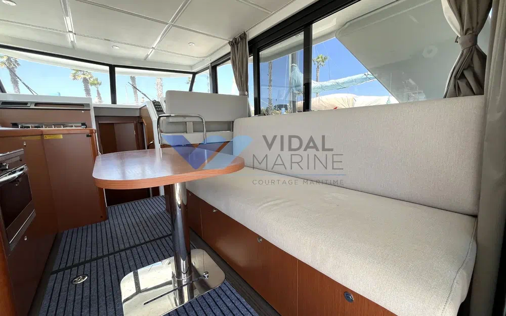 slider 6 Beneteau Swift Trawler 30