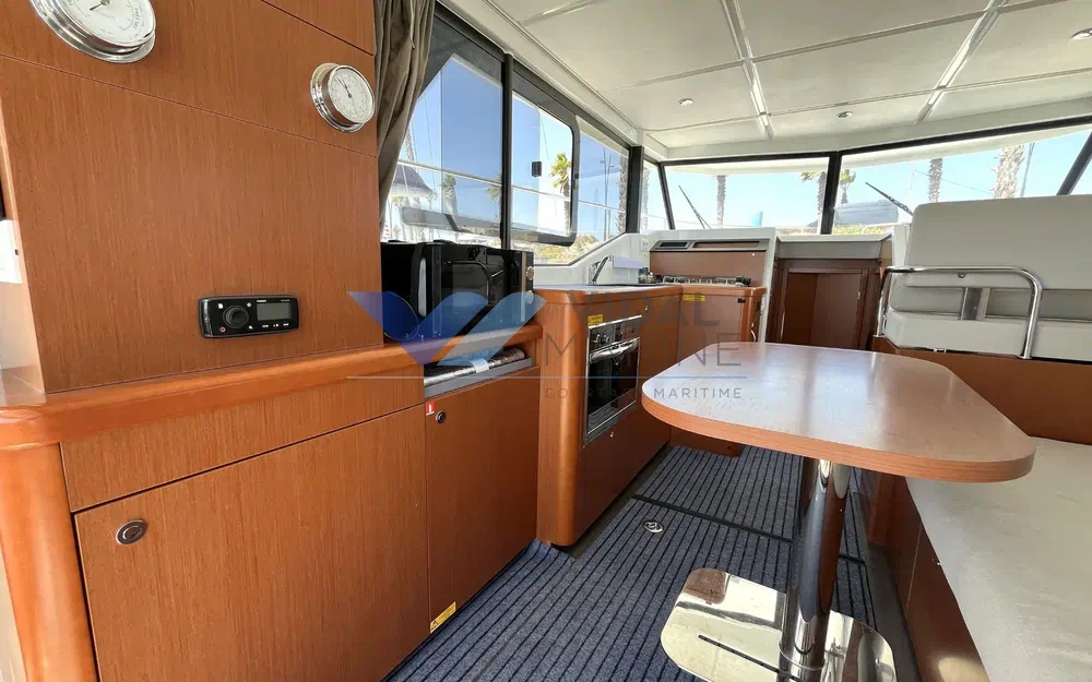 slider 8 Beneteau Swift Trawler 30