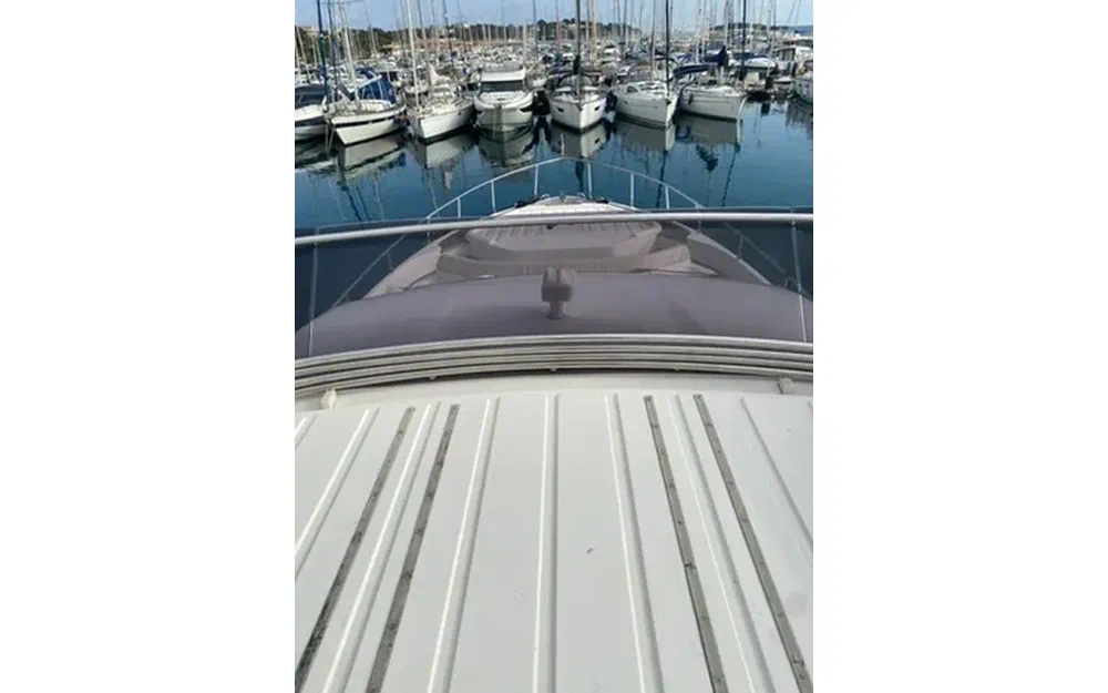slider 3 Ferretti 550
