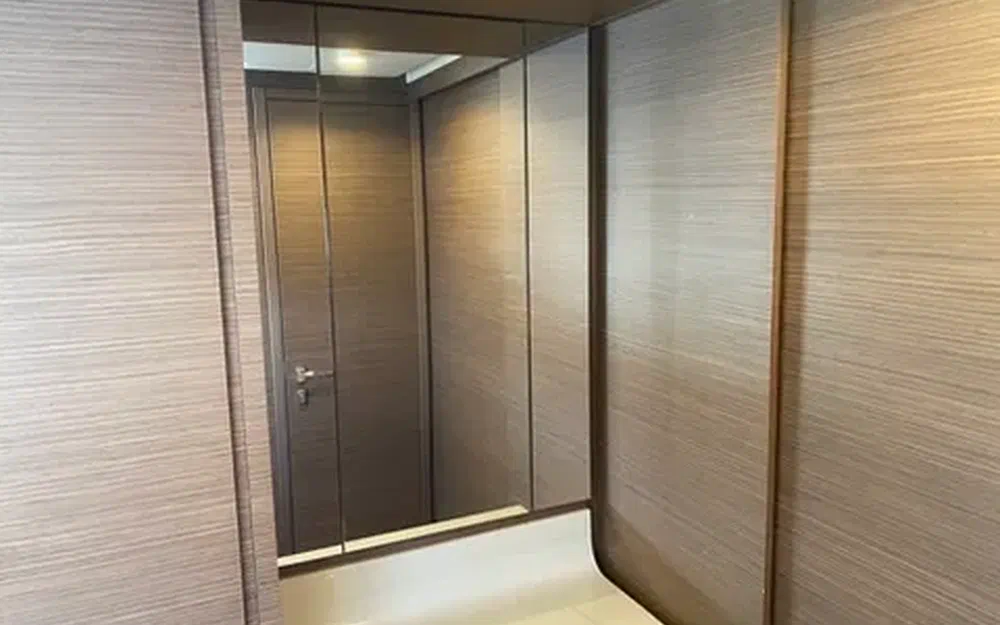 slider 23 Ferretti 550