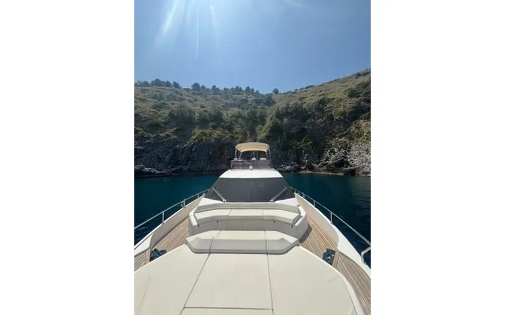 slider 27 Ferretti 550