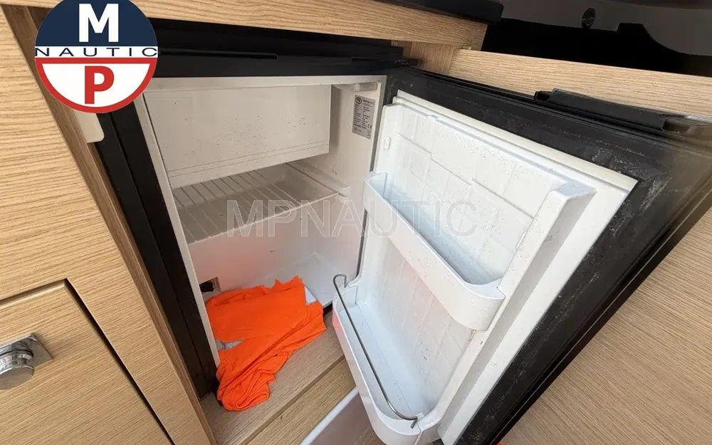 slider 13 Ranieri Shadow 26