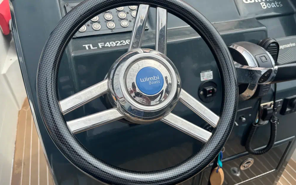 slider 10 Wimbi Boats W10i