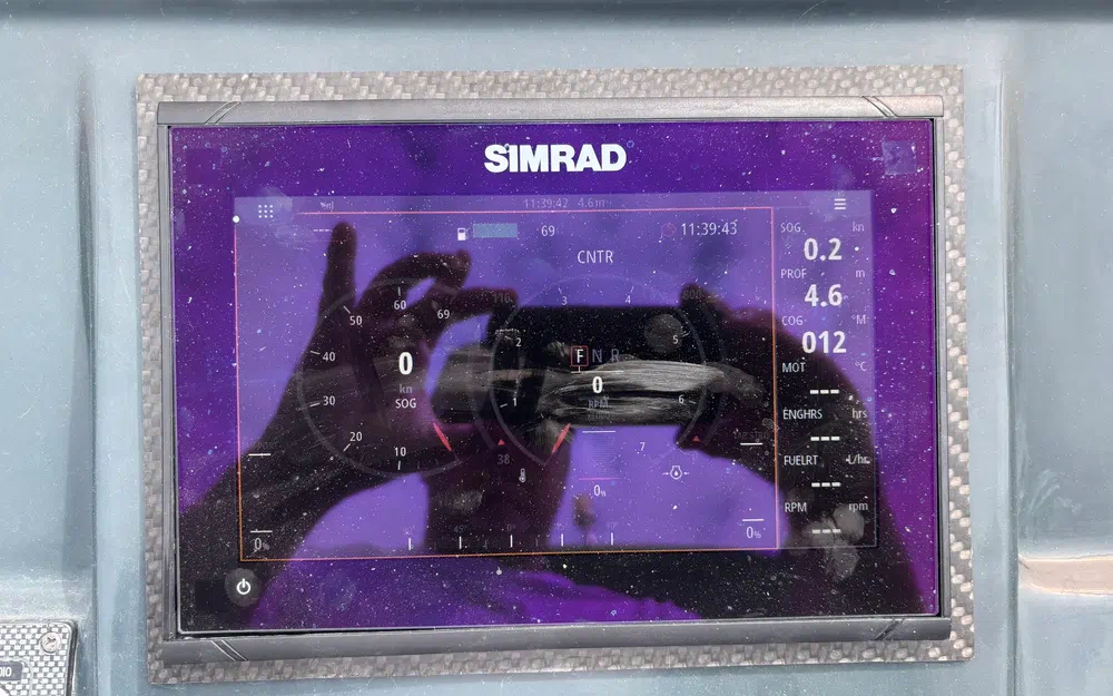 slider 7 Wimbi Boats W10i