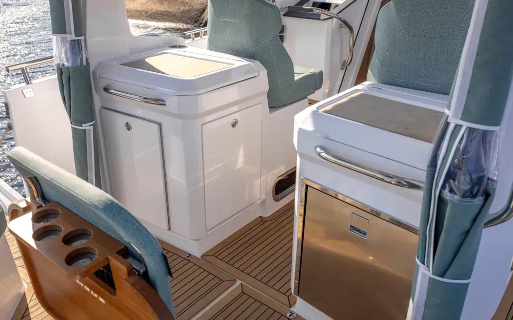slider 4 Nimbus Sport Tender 35