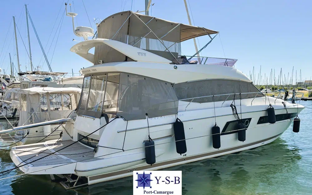 slider 0 Prestige Yachts 500 Fly