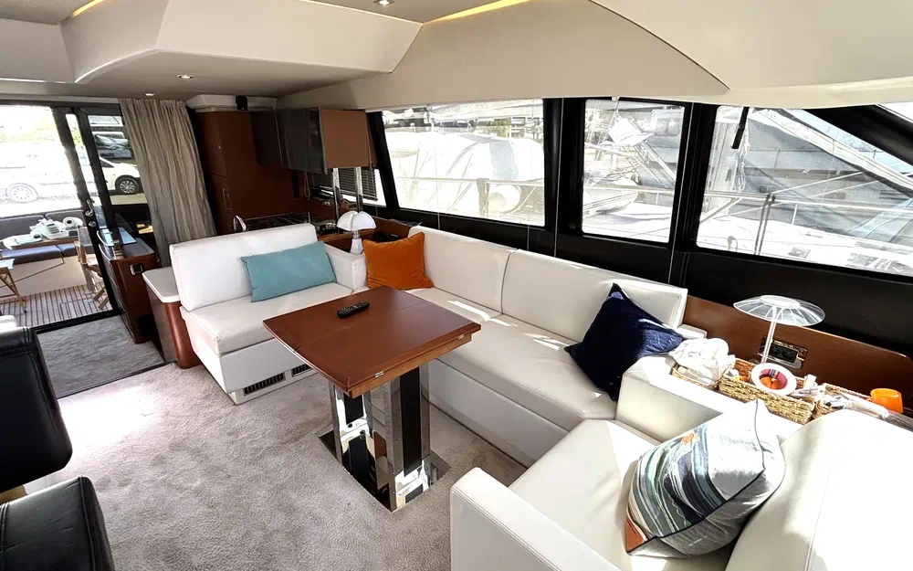 slider 22 Prestige Yachts 500 Fly