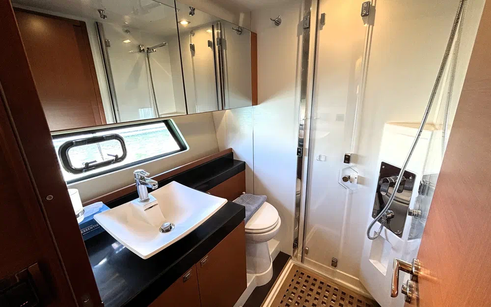 slider 37 Prestige Yachts 500 Fly