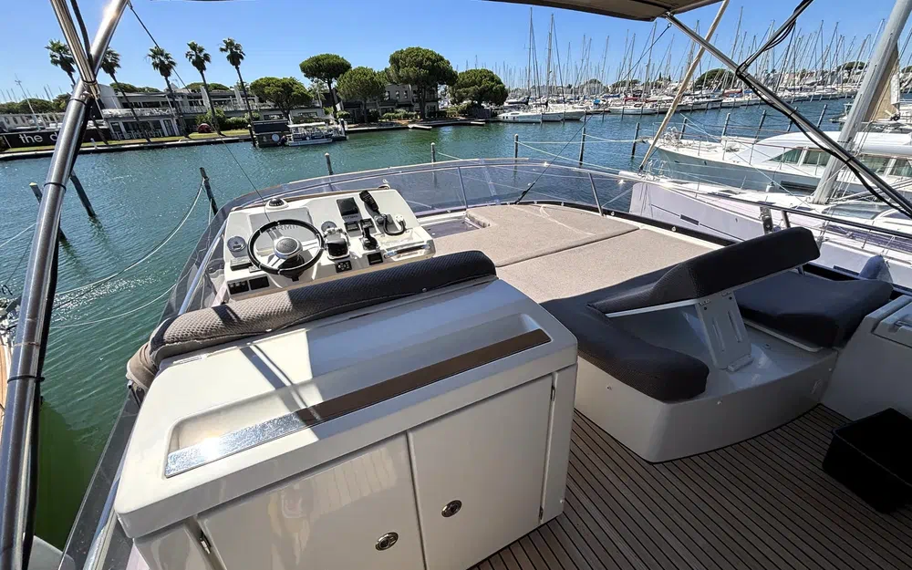 slider 43 Prestige Yachts 500 Fly