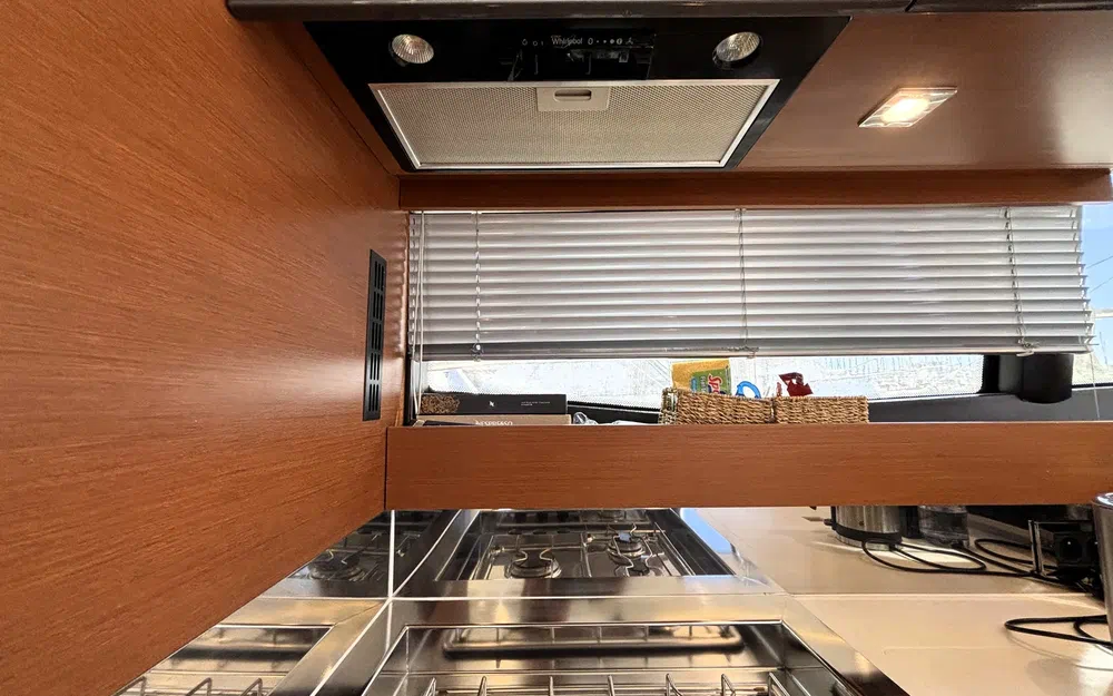 slider 7 Prestige Yachts 500 Fly