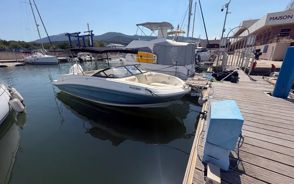 slider 26 Bayliner VR6 BOWRIDER OB