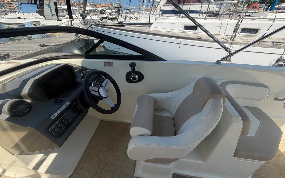slider 5 Bayliner VR6 BOWRIDER OB