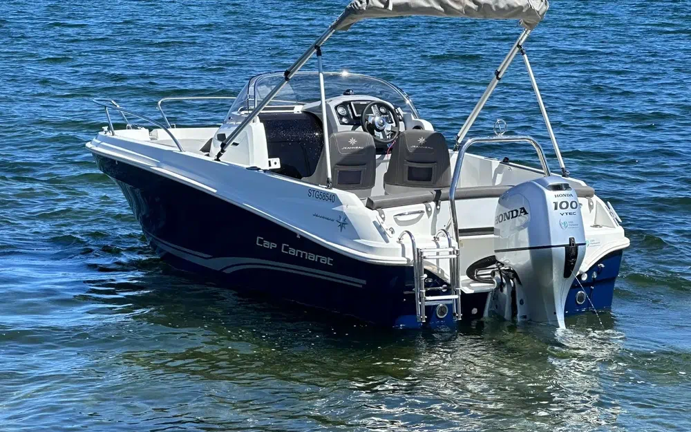 slider 1 Jeanneau Cap Camarat 5.5 WA Serie 2