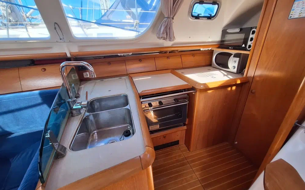 slider 5 Jeanneau Sun Odyssey 40 DS