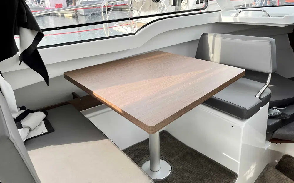 slider 6 Beneteau Antares 7 OB