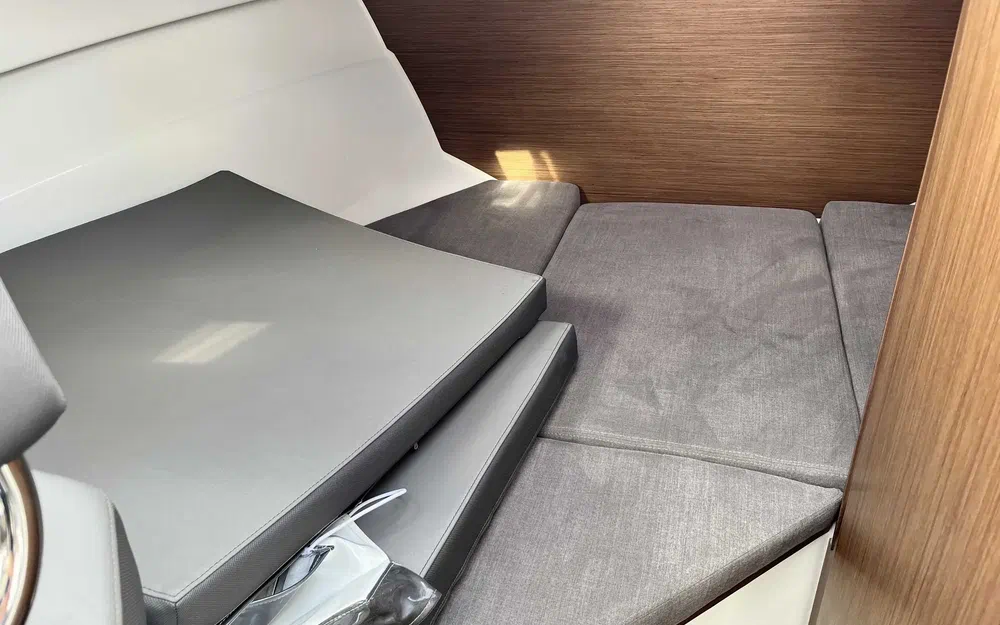 slider 8 Beneteau Antares 7 OB