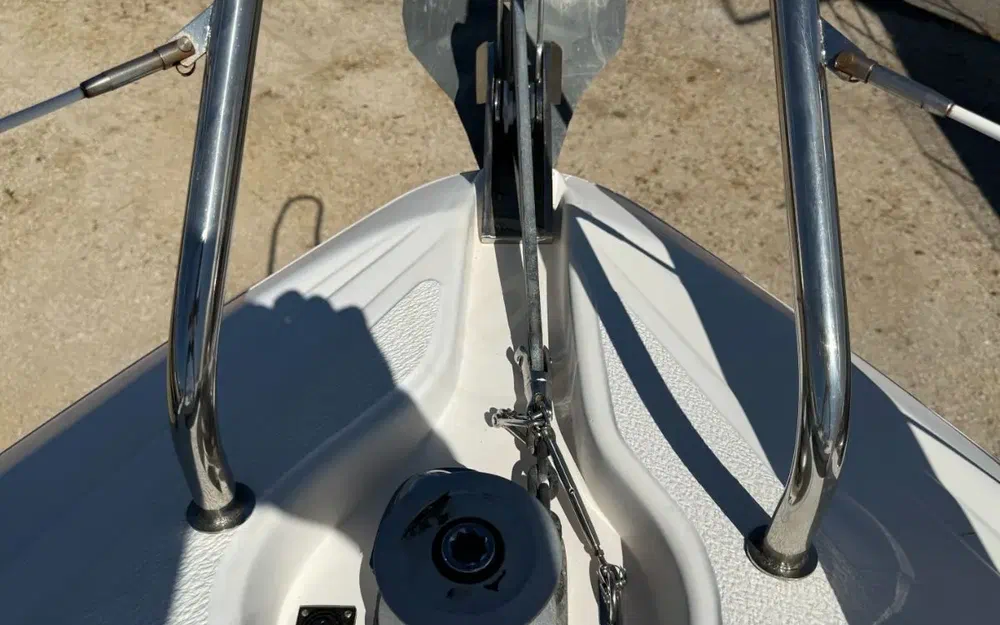 slider 23 Astondoa 40 Open