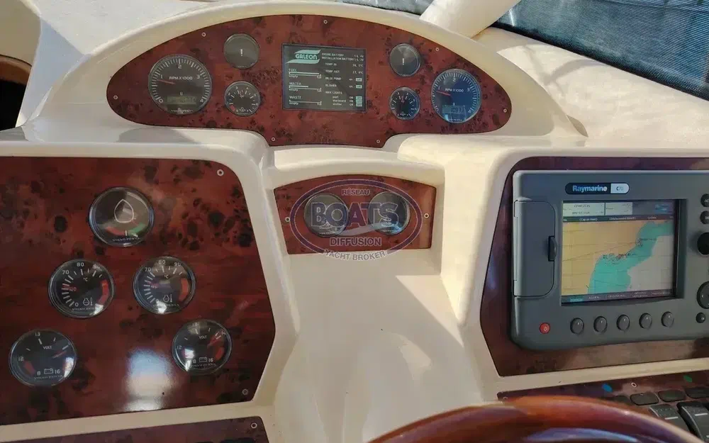 slider 5 Galeon 330