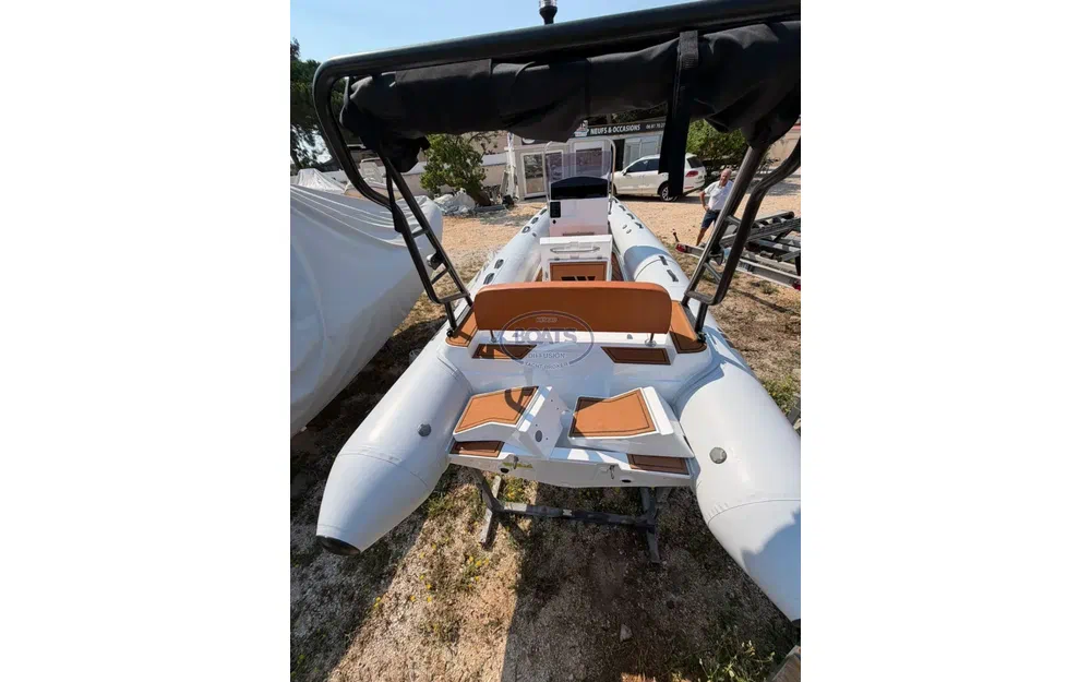 slider 3 Tiger Marine Pro Line 550