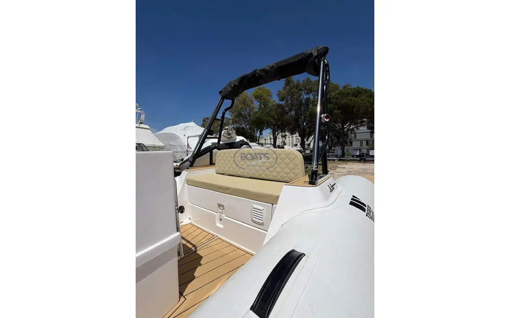 slider 7 Tiger Marine Pro Line 550
