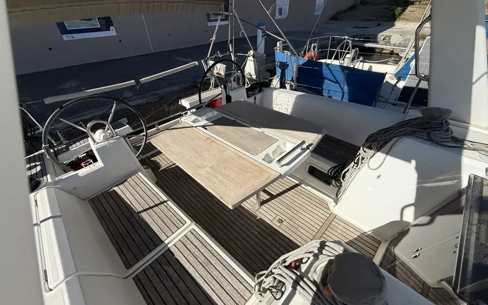 slider 10 Beneteau Oceanis 35