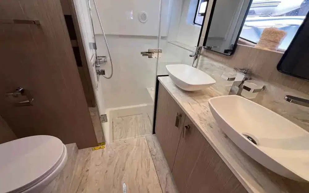 slider 15 Prestige Yachts F5.7