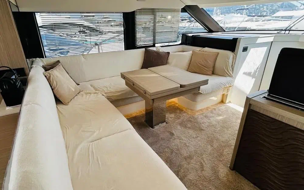 slider 20 Prestige Yachts F4.9