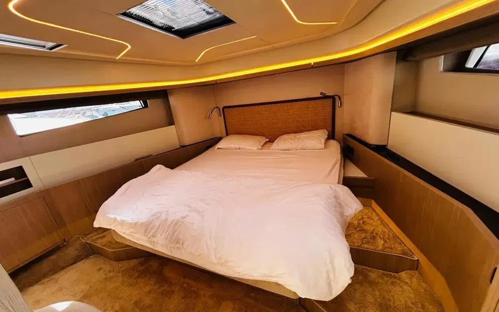 slider 22 Prestige Yachts F4.9