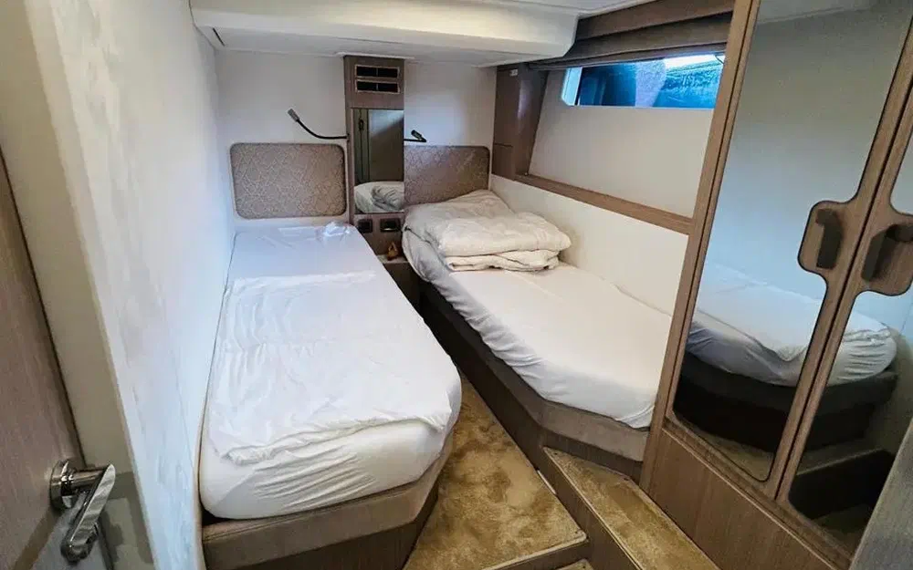 slider 26 Prestige Yachts F4.9