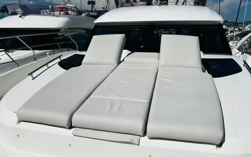 slider 28 Prestige Yachts F4.9