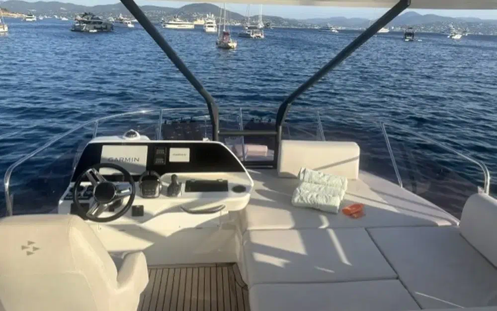 slider 35 Prestige Yachts F4.9