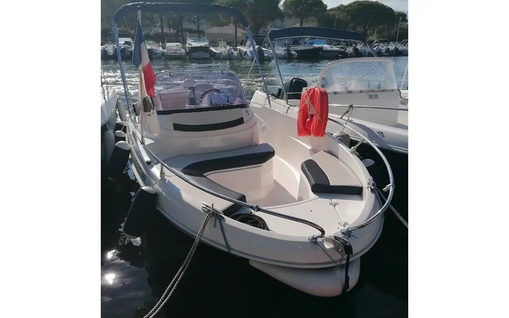 slider 1 Selection Boats Aston 20