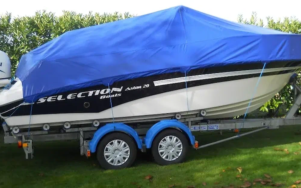 slider 8 Selection Boats Aston 20