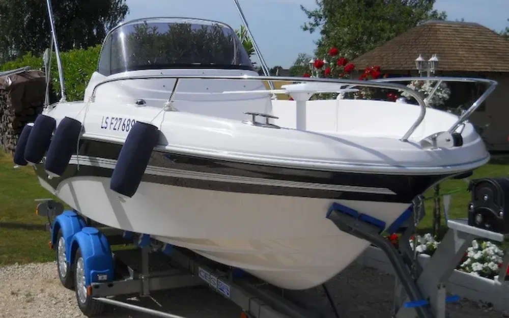 slider 4 Selection Boats Aston 20