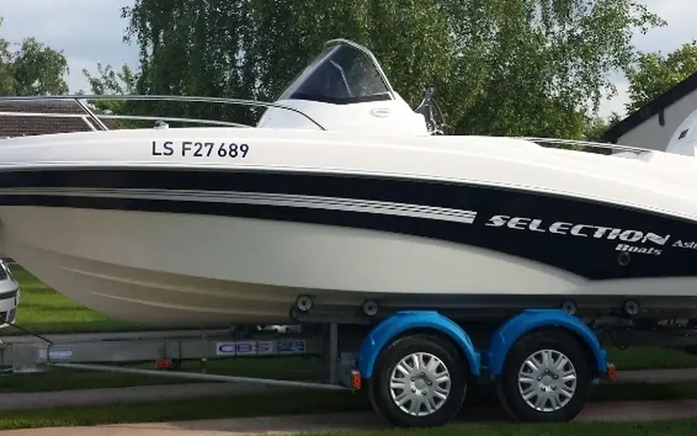 slider 2 Selection Boats Aston 20