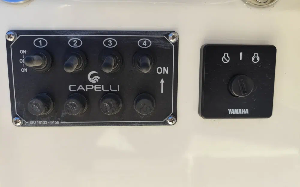 slider 30 Capelli Tempest 570