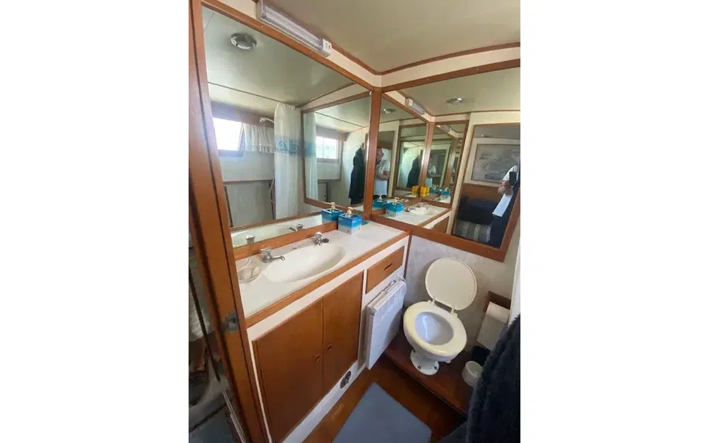 slider 28 Grand Banks 42 Classic