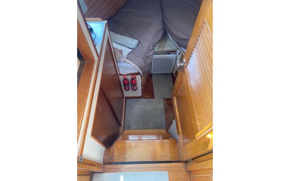 slider 29 Grand Banks 42 Classic