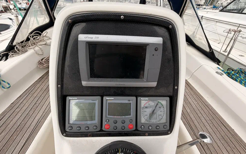 slider 11 Bavaria 34 Cruiser