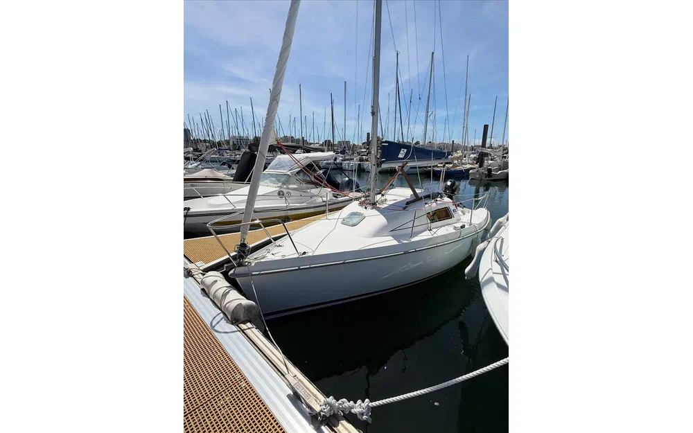 slider 1 B2 Marine Blue Djinn