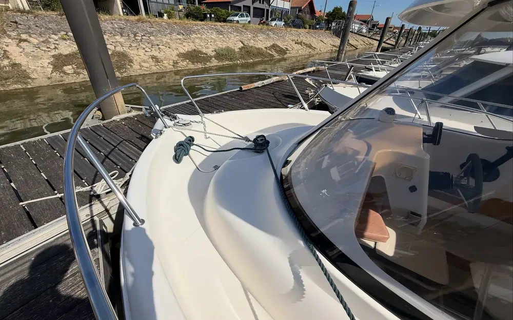 slider 2 Quicksilver Pilothouse 580